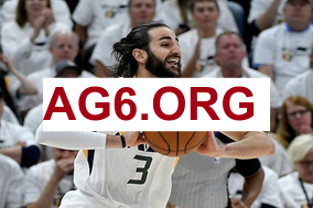 上海海港迎战深圳新鹏城 · 实时赛事